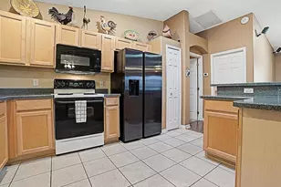 1033 Meadowbend Dr, Leesburg, FL 34748 - Photo 12