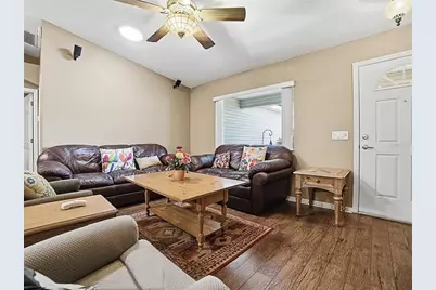 1033 Meadowbend Drive, Leesburg, FL 34748 - Photo 6