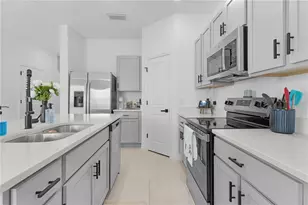 7771 Waterscape, Groveland, FL 34736 - Photo 22