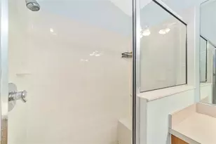 440 Valverda Dr, The Villages, FL 32162 - Photo 28
