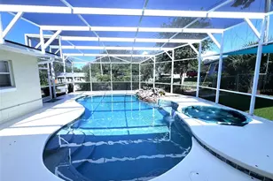 787 N Waterview Dr, Clermont, FL 34711 - Photo 4