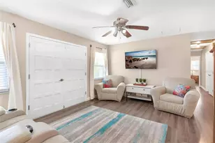 709 Cindy Ave, Fruitland Park, FL 34731 - Photo 6
