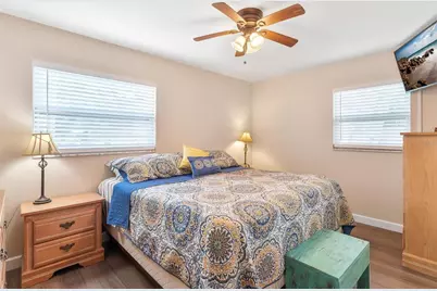 709 Cindy Avenue, Fruitland Park, FL 34731 - Photo 16