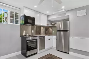 102 N Clayton St, Mount Dora, FL 32757 - Photo 30