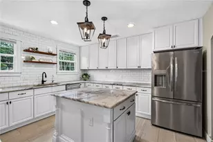 102 N Clayton St, Mount Dora, FL 32757 - Photo 14