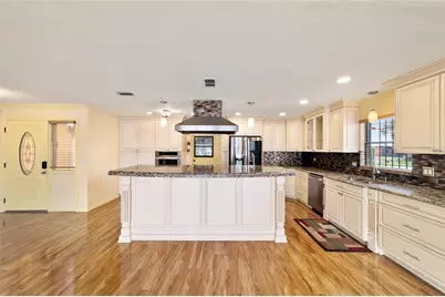 5330 Kings Court, Fruitland Park, FL 34731 - Photo 12