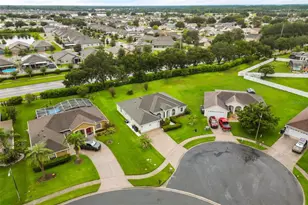 3806 Opal Cir, Saint Cloud, FL 34772 - Photo 2