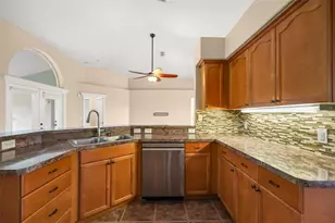 3806 Opal Cir, Saint Cloud, FL 34772 - Photo 8