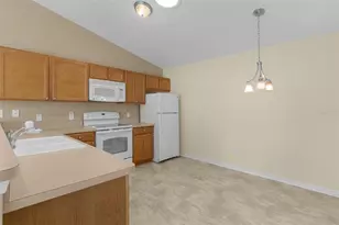 1838 Endsley Ct, The Villages, FL 32162 - Photo 10