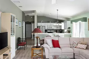 2453 Violet Ct, The Villages, FL 32162 - Photo 8