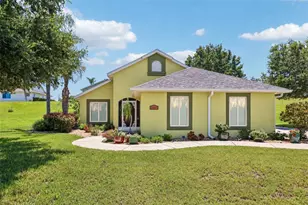 76 Fairway Cir, Umatilla, FL 32784 - Photo 1