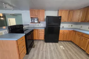 33508 Linda Dr, Leesburg, FL 34788 - Photo 4
