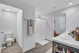 7601 Rosewood Garden Loop, Tampa, FL 33637 - Photo 40