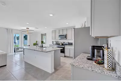 7601 Rosewood Garden Loop, Tampa, FL 33637 - Photo 12