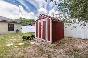 2491 Bracknell Forest Trail, Tavares, FL 32778 - Photo 32