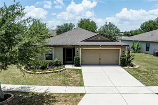 2491 Bracknell Forest Trail, Tavares, FL 32778 - Photo 4