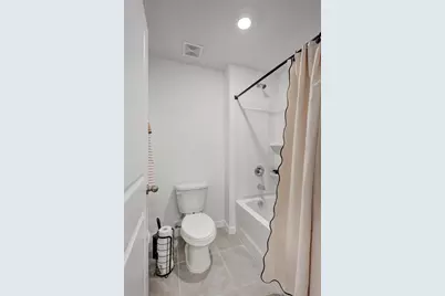 7601 Rosewood Garden Loop, Tampa, FL 33637 - Photo 42