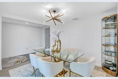 7601 Rosewood Garden Loop, Tampa, FL 33637 - Photo 6