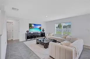 7601 Rosewood Garden Loop, Tampa, FL 33637 - Photo 18