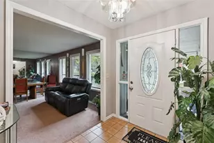 4902 Briar Oaks Cir, Orlando, FL 32808 - Photo 6