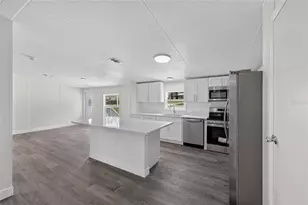 225 Skyline Dr, Lady Lake, FL 32159 - Photo 4