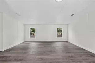 225 Skyline Dr, Lady Lake, FL 32159 - Photo 10