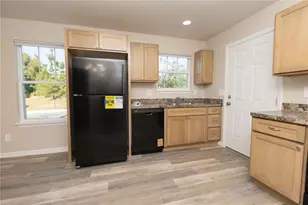 1342 Cottage Cir, Tavares, FL 32778 - Photo 6
