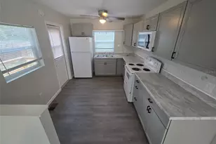 811 Merridale Ave, Leesburg, FL 34748 - Photo 2
