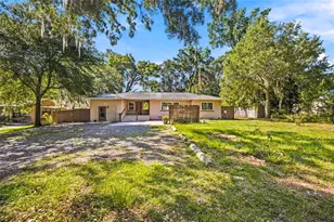 5762 S Agnew Rd, Belleview, FL 34420 - Photo 1