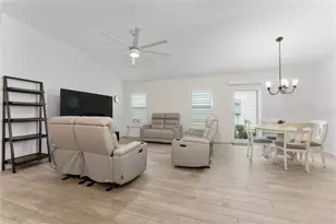 7634 Cheryl Ct, The Villages, FL 34762 - Photo 10