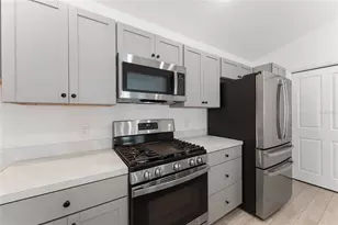 7634 Cheryl Ct, The Villages, FL 34762 - Photo 12