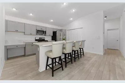 7634 Cheryl Court, The Villages, FL 34762 - Photo 2