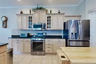 649 Ternberry Forest Dr, The Villages, FL 32162 - Photo 16