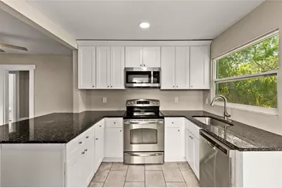 2329 7 Street S, Saint Petersburg, FL 33714 - Photo 18