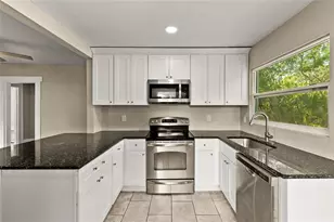 2329 7th St S, Saint Petersburg, FL 33714 - Photo 18