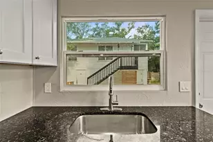 2329 7th St S, Saint Petersburg, FL 33714 - Photo 20