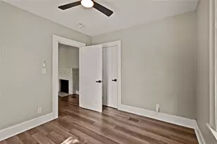 2329 7th St S, Saint Petersburg, FL 33714 - Photo 28