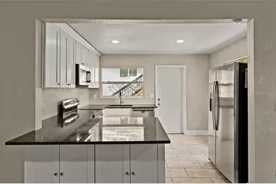 2329 7 Street S, Saint Petersburg, FL 33714 - Photo 22