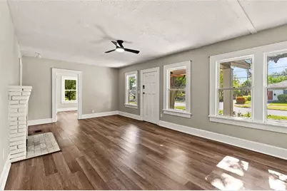2329 7 Street S, Saint Petersburg, FL 33714 - Photo 10