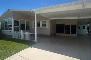 1708 Lilly Ln, The Villages, FL 32159 - Photo 2