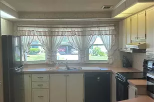 1708 Lilly Ln, The Villages, FL 32159 - Photo 16