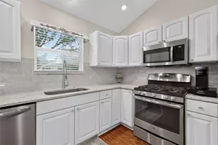 8330 SE 168th Ramsay St, The Villages, FL 32162 - Photo 14