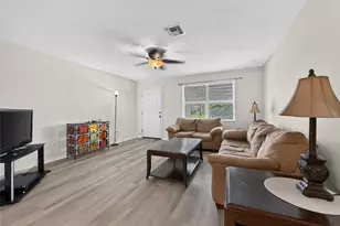 1222 Santos Pl, Lady Lake, FL 32159 - Photo 4