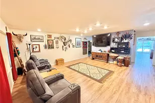 209 W Delaware St, Tavares, FL 32778 - Photo 20