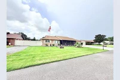209 W Delaware Street, Tavares, FL 32778 - Photo 82