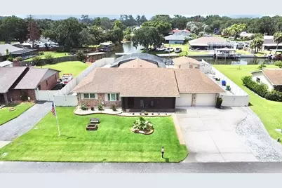 209 W Delaware Street, Tavares, FL 32778 - Photo 1