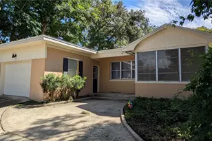 2469 Broadvue Ave, Eustis, FL 32726 - Photo 4