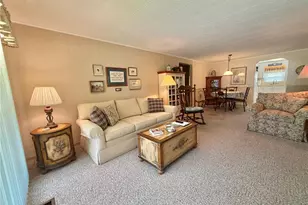 146 Hibiscus Way, Leesburg, FL 34748 - Photo 2