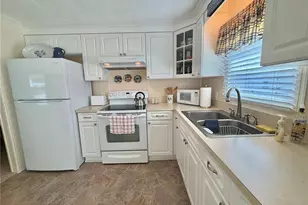 146 Hibiscus Way, Leesburg, FL 34748 - Photo 4