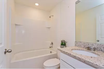 352 Towns Circle, Haines City, FL 33844 - Photo 20